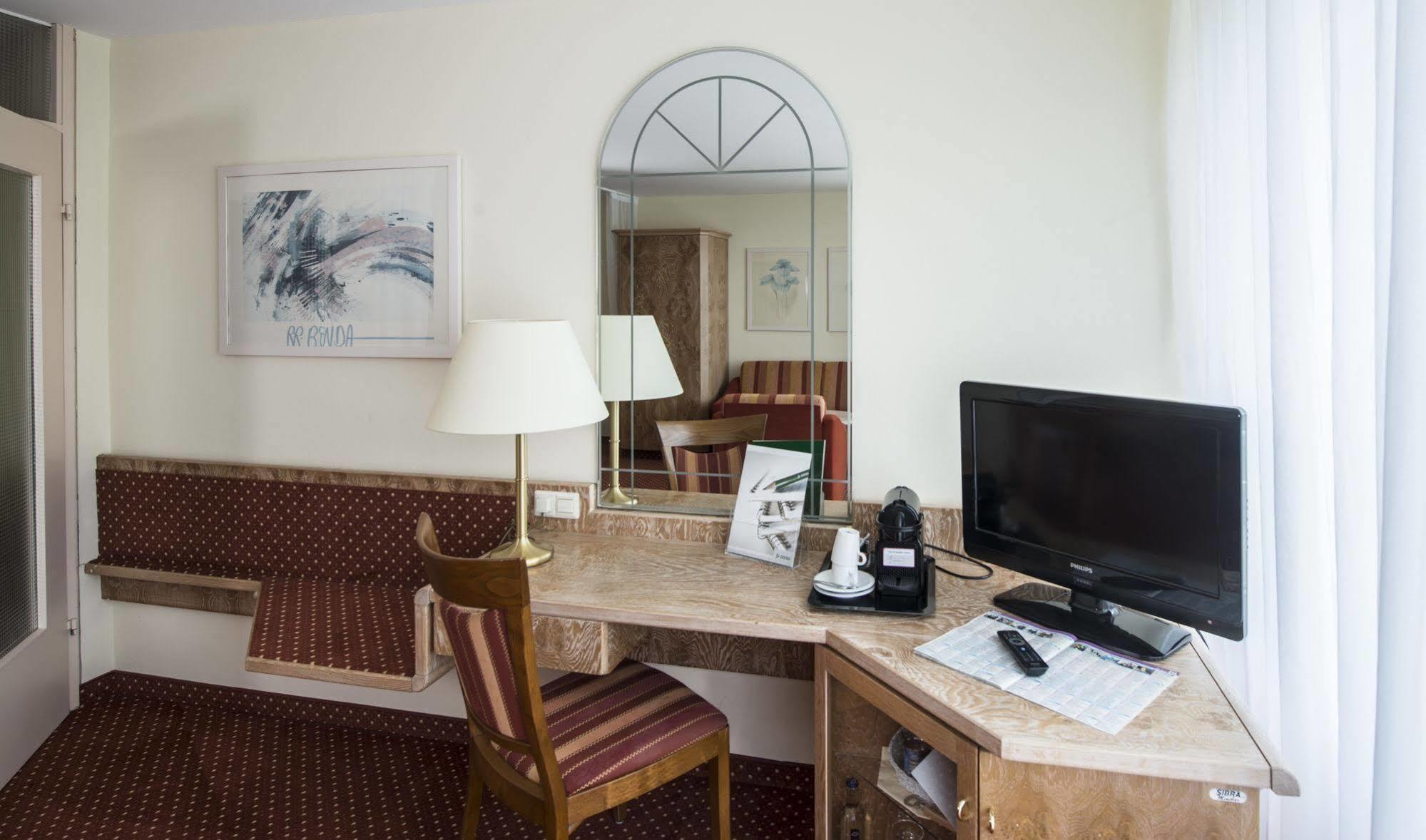 Dekra Congresshotel Wart อัลเทนชไตก์ ภายนอก รูปภาพ