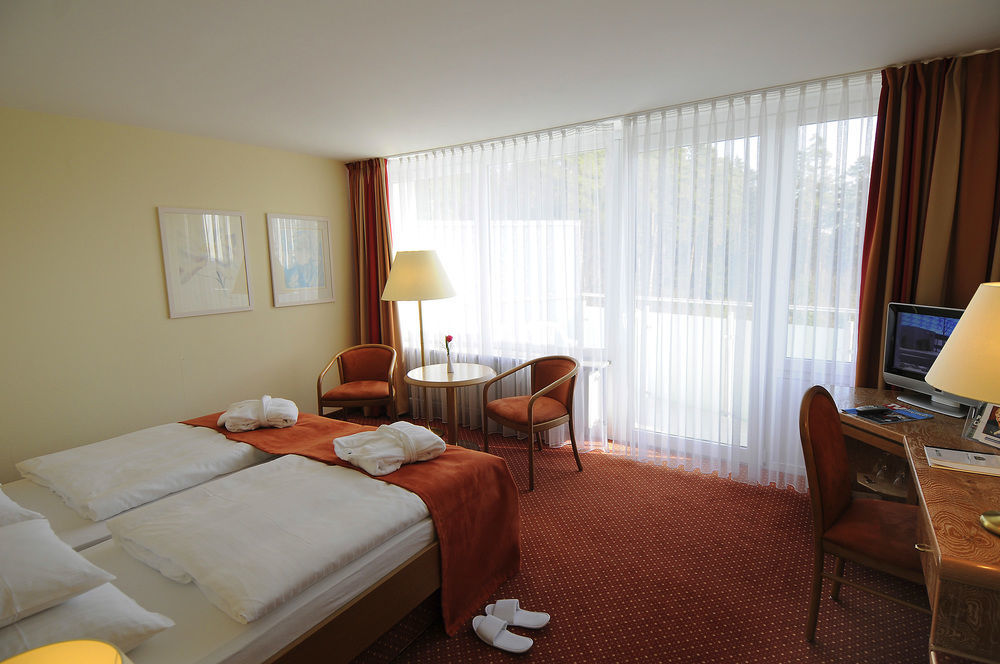 Dekra Congresshotel Wart อัลเทนชไตก์ ภายนอก รูปภาพ